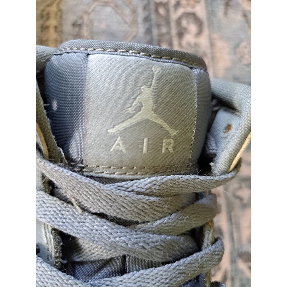 Nike Air Jordan 1 Mid Cool Grey Used Boys Youth Size 5.5 Worn See Pics - Picture 6 of 16